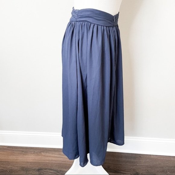 2/$20 3/$24 Mod Cloth Navy Pleated Chiffon Skirt - Picture 2 of 5